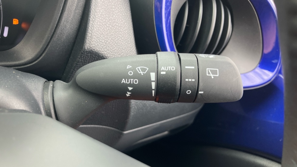 Toyota Aygo X 1.0 VVT-i Edge 5dr Petrol Hatchback - Image 36