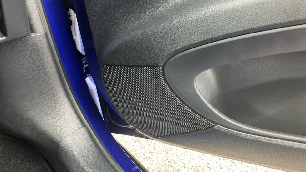 Toyota Aygo X 1.0 VVT-i Edge 5dr Petrol Hatchback - Image 40