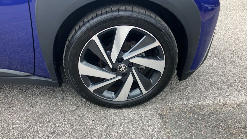 Toyota Aygo X 1.0 VVT-i Edge 5dr Petrol Hatchback - Image 54