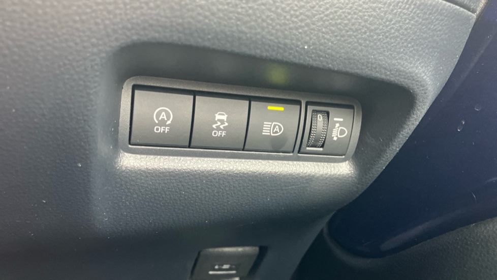 Toyota Aygo X 1.0 VVT-i Edge 5dr Petrol Hatchback - Image 61
