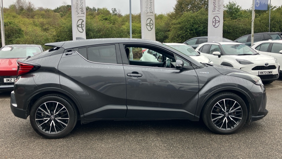Toyota C-HR 2.0 Hybrid Excel 5dr CVT Hybrid Hatchback - Image 23