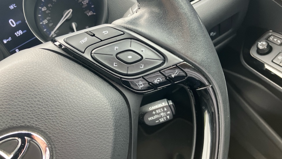 Toyota C-HR 2.0 Hybrid Excel 5dr CVT Hybrid Hatchback - Image 32