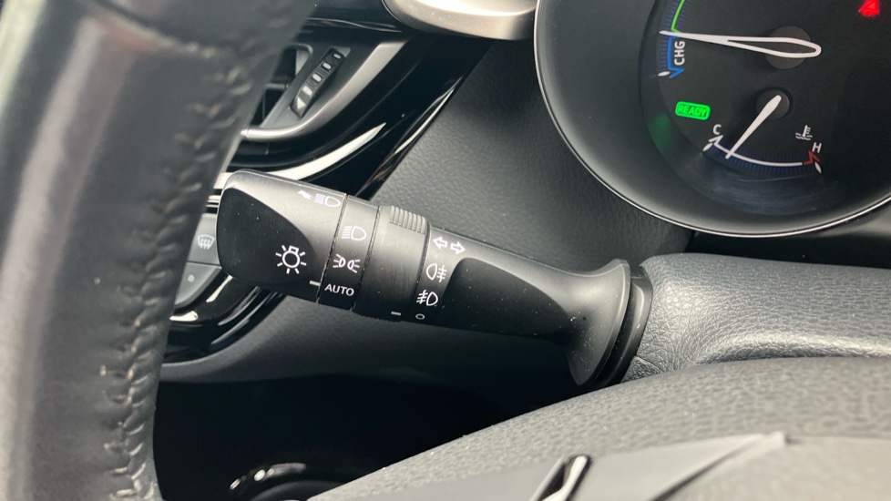 Toyota C-HR 2.0 Hybrid Excel 5dr CVT Hybrid Hatchback - Image 36
