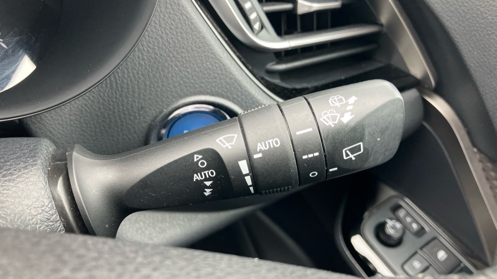 Toyota C-HR 2.0 Hybrid Excel 5dr CVT Hybrid Hatchback - Image 37