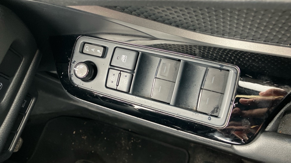 Toyota C-HR 2.0 Hybrid GR Sport 5dr CVT Hybrid Hatchback - Image 33
