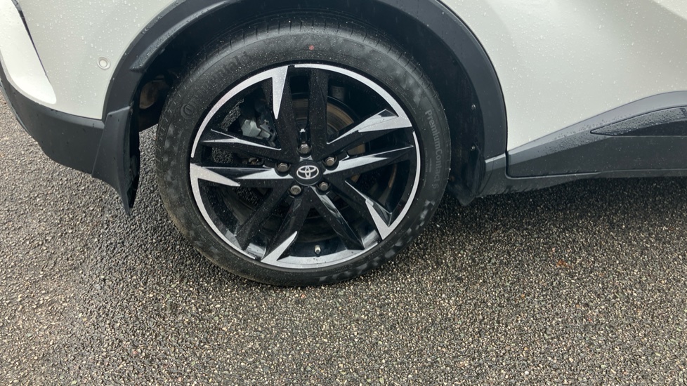 Toyota C-HR 2.0 Hybrid GR Sport 5dr CVT Hybrid Hatchback - Image 57