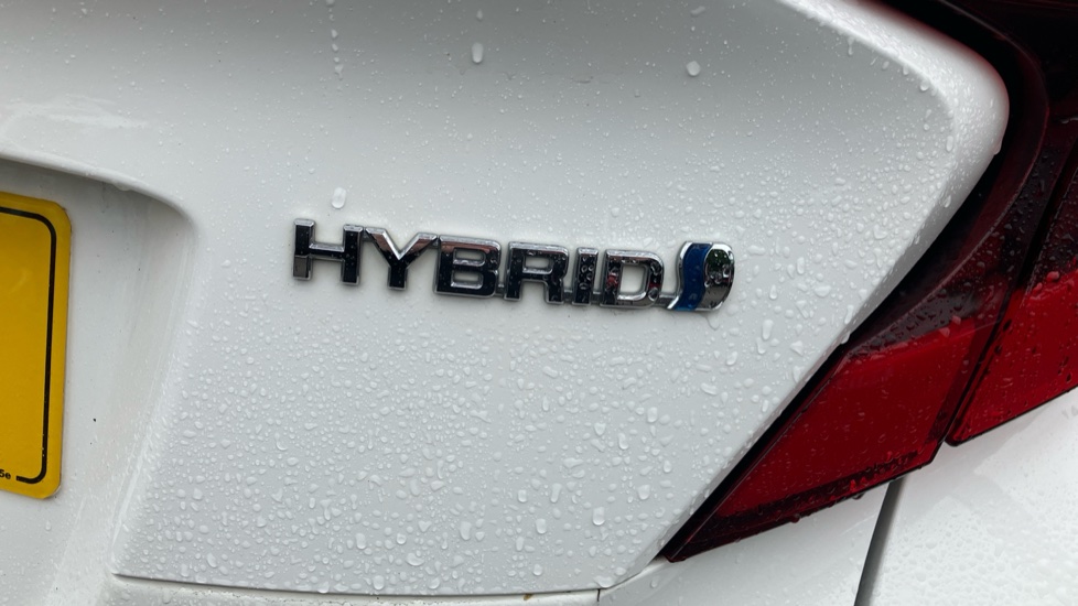 Toyota C-HR 2.0 Hybrid GR Sport 5dr CVT Hybrid Hatchback - Image 60