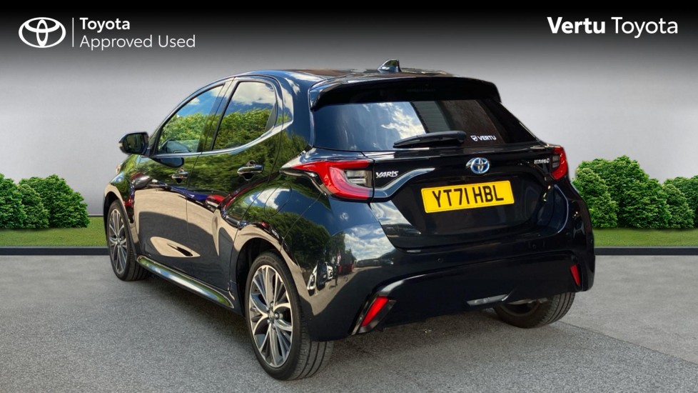 Toyota Yaris 1.5 Hybrid Excel 5dr CVT Hybrid Hatchback - Image 4