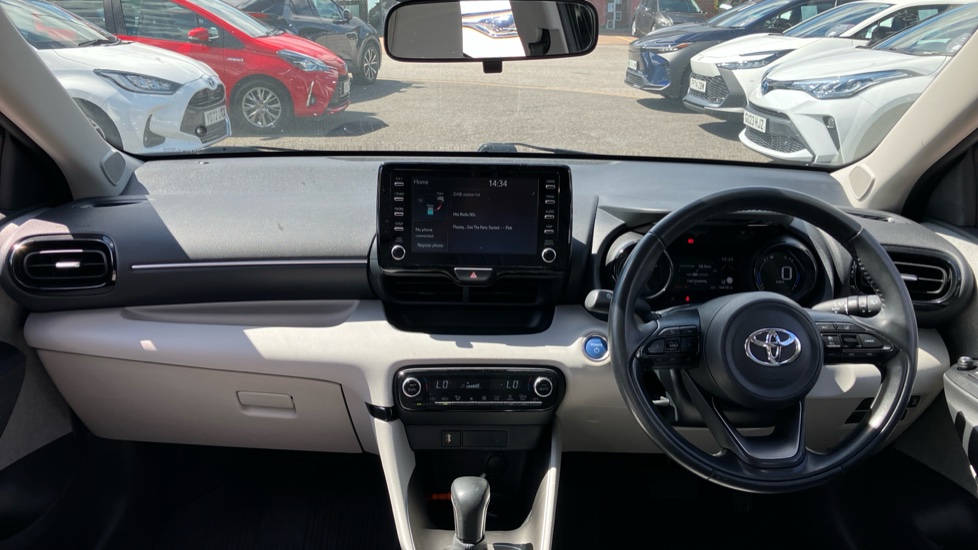 Toyota Yaris 1.5 Hybrid Excel 5dr CVT Hybrid Hatchback - Image 6