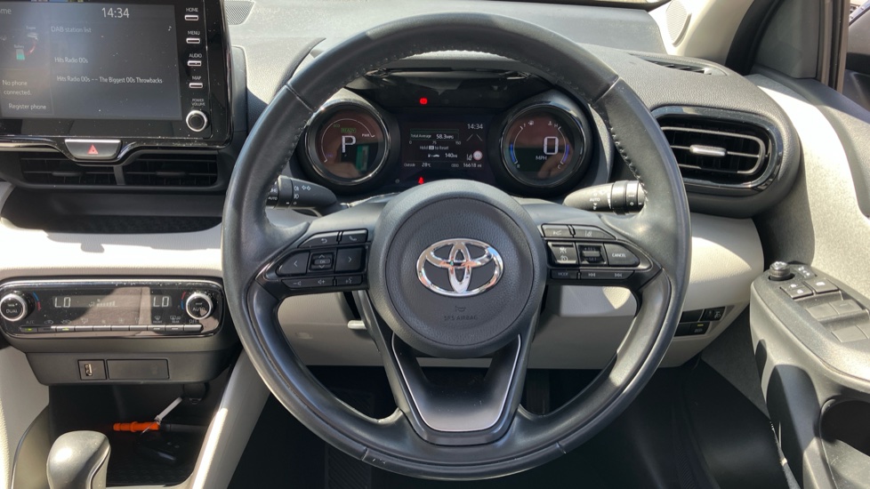 Toyota Yaris 1.5 Hybrid Excel 5dr CVT Hybrid Hatchback - Image 10