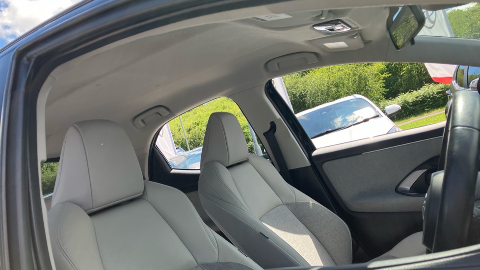 Toyota Yaris 1.5 Hybrid Excel 5dr CVT Hybrid Hatchback - Image 19