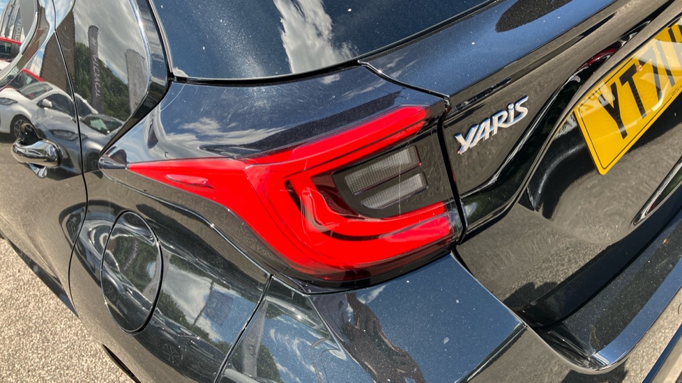 Toyota Yaris 1.5 Hybrid Excel 5dr CVT Hybrid Hatchback - Image 21