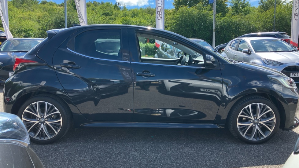 Toyota Yaris 1.5 Hybrid Excel 5dr CVT Hybrid Hatchback - Image 23