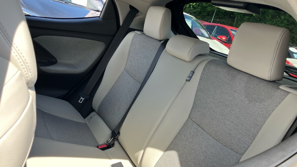 Toyota Yaris 1.5 Hybrid Excel 5dr CVT Hybrid Hatchback - Image 43