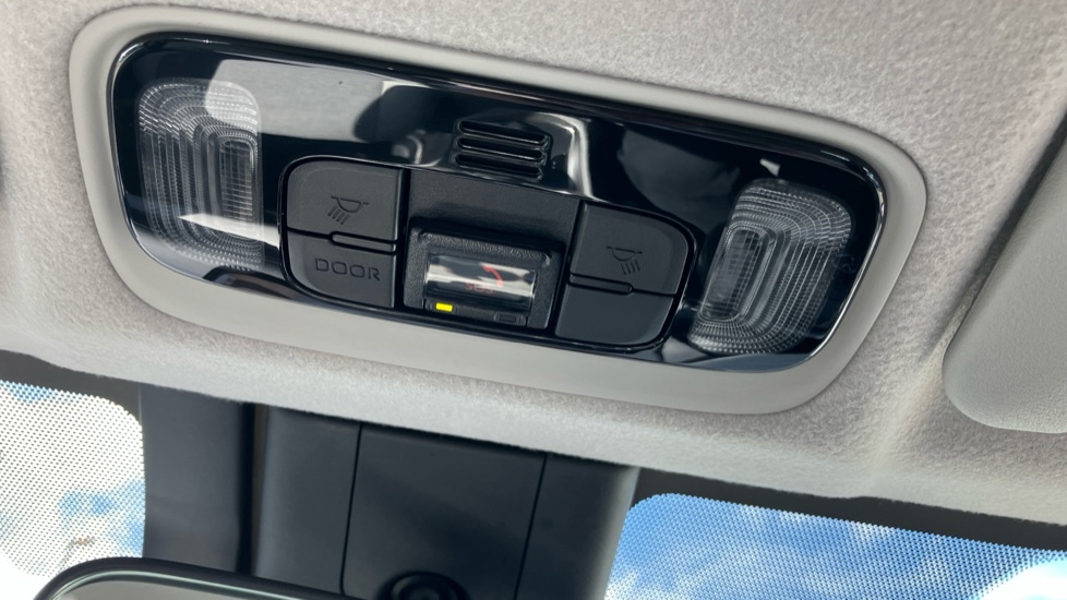 Toyota Yaris 1.5 Hybrid Excel 5dr CVT Hybrid Hatchback - Image 73