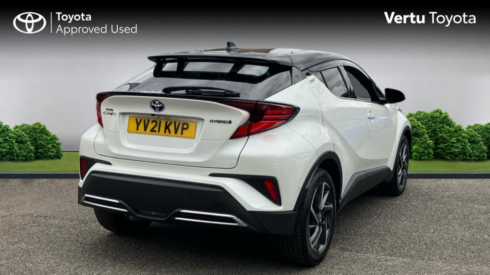 Toyota C-HR 2.0 Hybrid Dynamic 5dr CVT Hybrid Hatchback - Image 2
