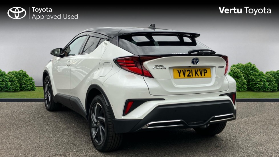 Toyota C-HR 2.0 Hybrid Dynamic 5dr CVT Hybrid Hatchback - Image 4