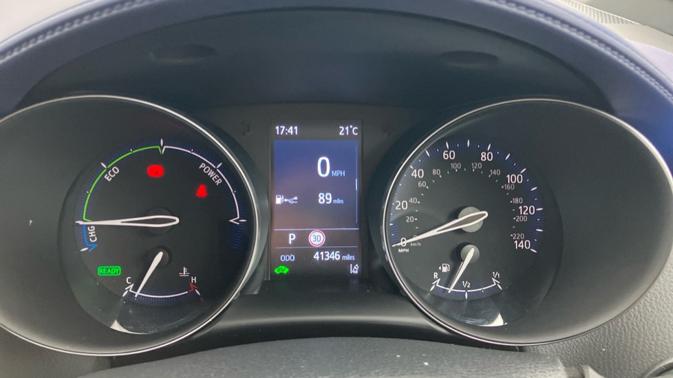Toyota C-HR 2.0 Hybrid Dynamic 5dr CVT Hybrid Hatchback - Image 11