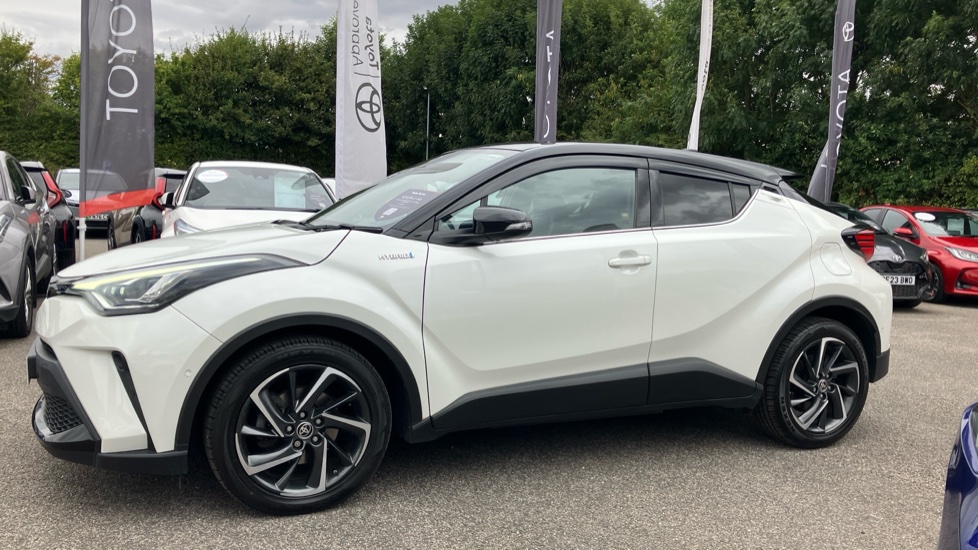 Toyota C-HR 2.0 Hybrid Dynamic 5dr CVT Hybrid Hatchback - Image 24