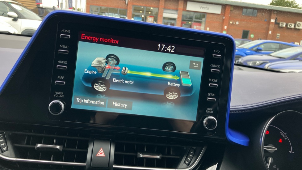Toyota C-HR 2.0 Hybrid Dynamic 5dr CVT Hybrid Hatchback - Image 48