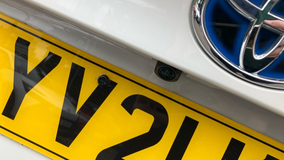 Toyota C-HR 2.0 Hybrid Dynamic 5dr CVT Hybrid Hatchback - Image 61