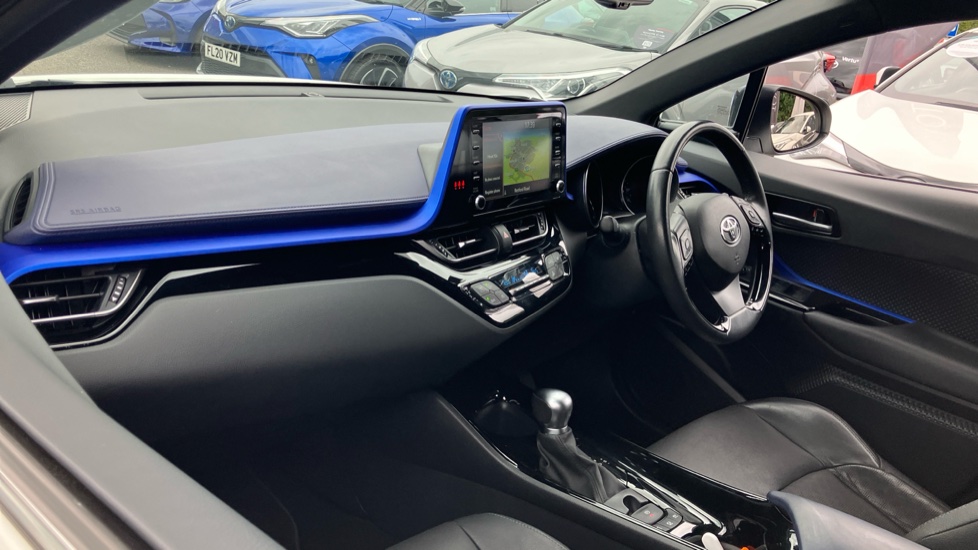 Toyota C-HR 2.0 Hybrid Dynamic 5dr CVT Hybrid Hatchback - Image 67