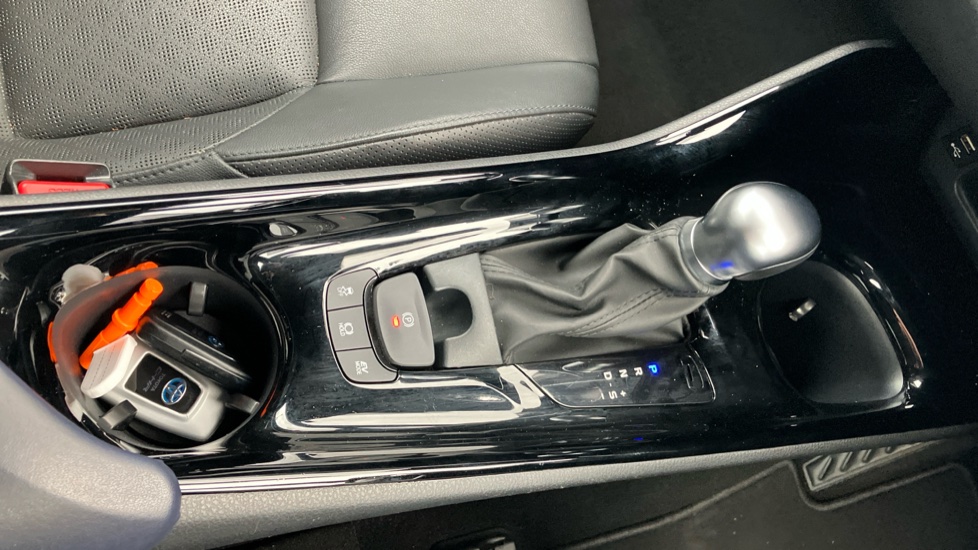 Toyota C-HR 2.0 Hybrid Dynamic 5dr CVT Hybrid Hatchback - Image 69