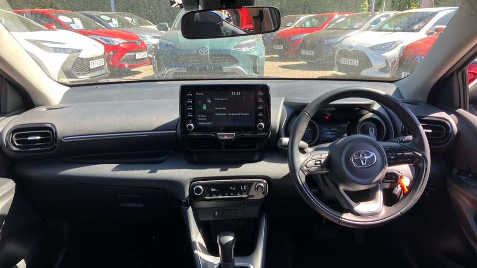 Toyota Yaris 1.5 Hybrid Design 5dr CVT Hybrid Hatchback - Image 6