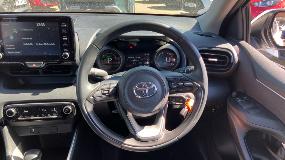 Toyota Yaris 1.5 Hybrid Design 5dr CVT Hybrid Hatchback - Image 7