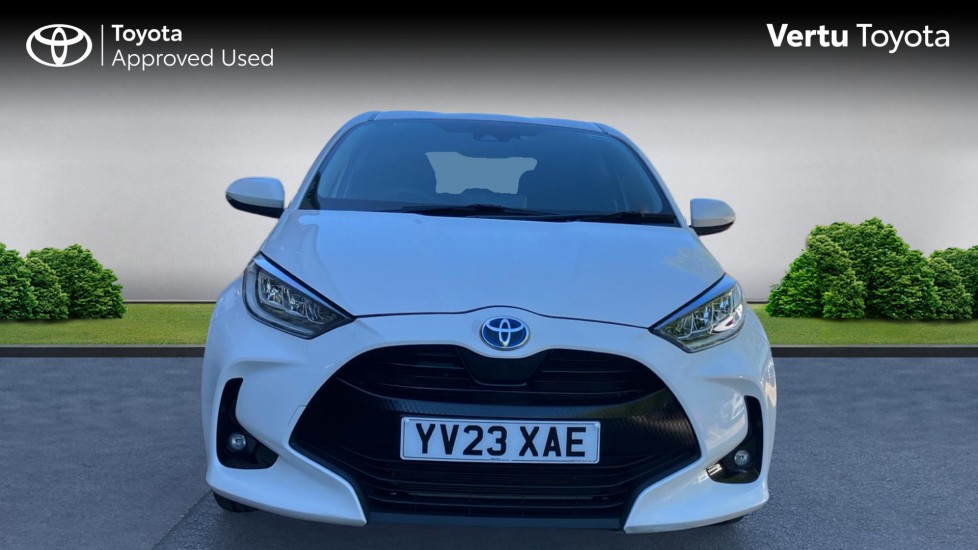 Toyota Yaris 1.5 Hybrid Design 5dr CVT Hybrid Hatchback - Image 22