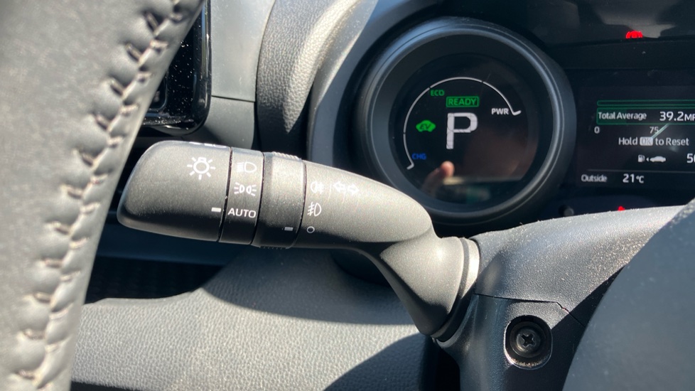 Toyota Yaris 1.5 Hybrid Design 5dr CVT Hybrid Hatchback - Image 35
