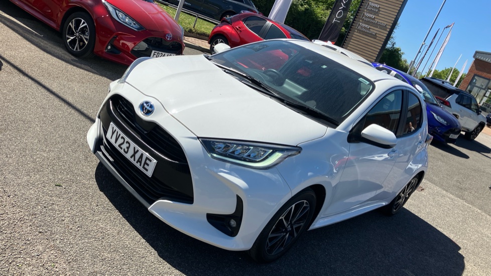 Toyota Yaris 1.5 Hybrid Design 5dr CVT Hybrid Hatchback - Image 51