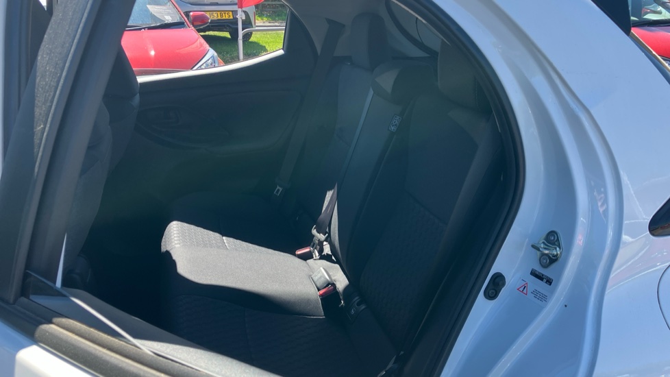 Toyota Yaris 1.5 Hybrid Design 5dr CVT Hybrid Hatchback - Image 63
