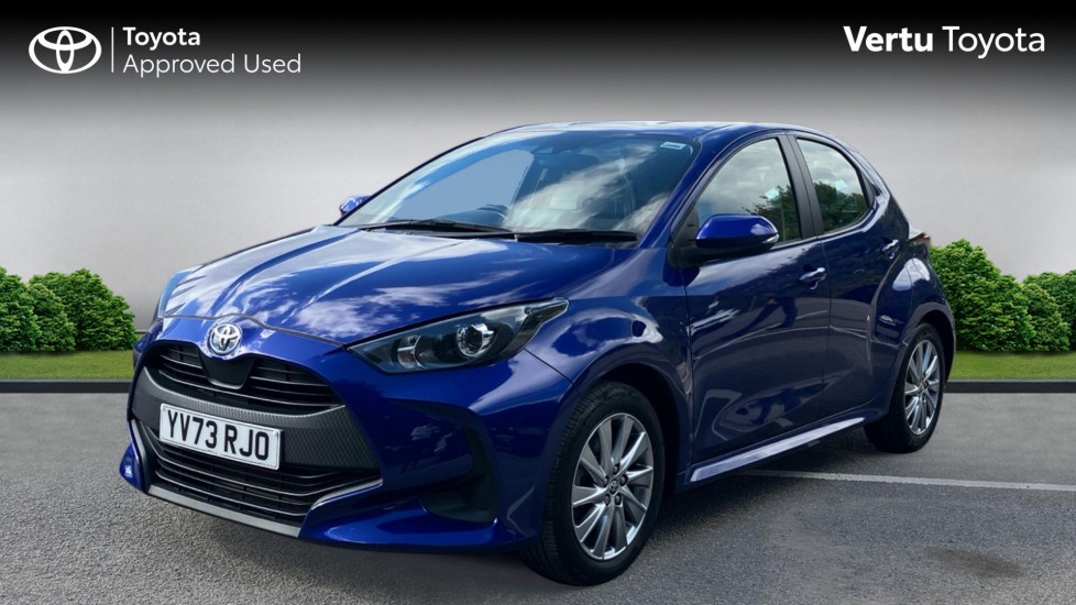 Toyota Yaris 1.5 Hybrid Icon 5dr CVT Hybrid Hatchback - Image 3
