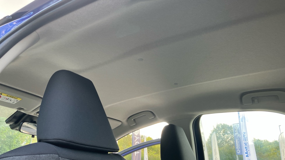 Toyota Yaris 1.5 Hybrid Icon 5dr CVT Hybrid Hatchback - Image 19