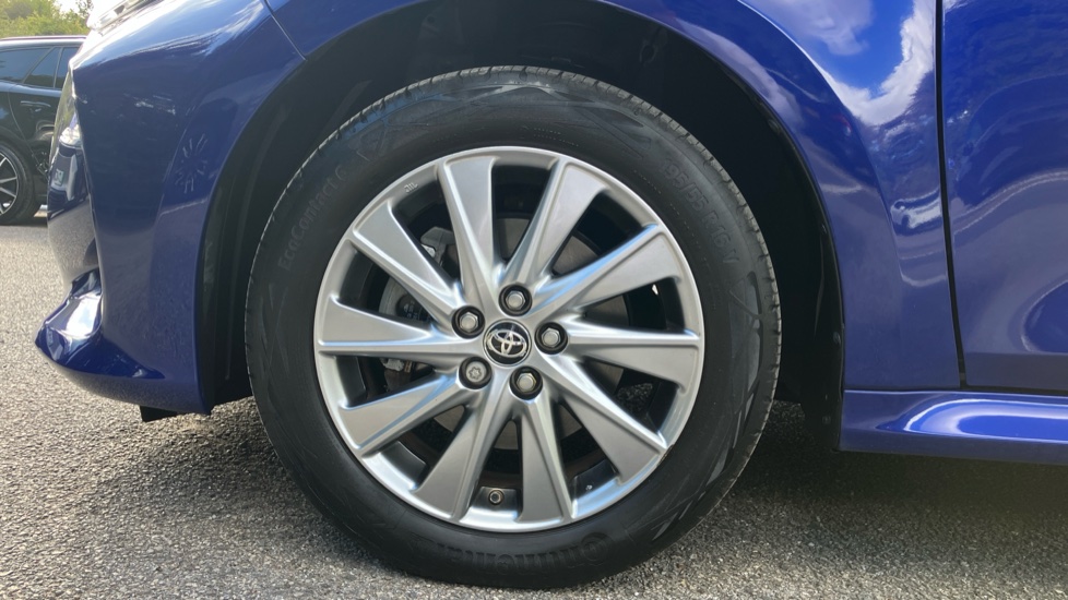 Toyota Yaris 1.5 Hybrid Icon 5dr CVT Hybrid Hatchback - Image 25