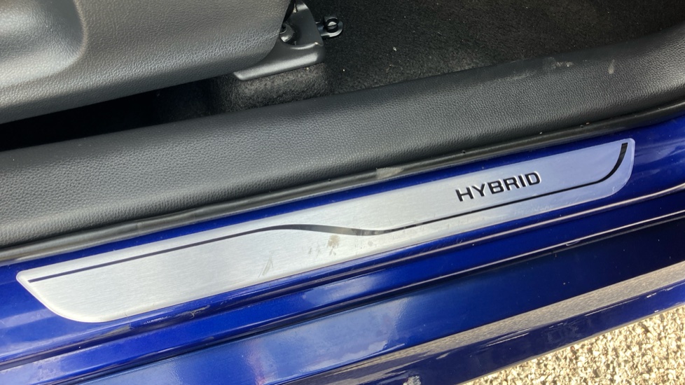 Toyota Yaris 1.5 Hybrid Icon 5dr CVT Hybrid Hatchback - Image 44