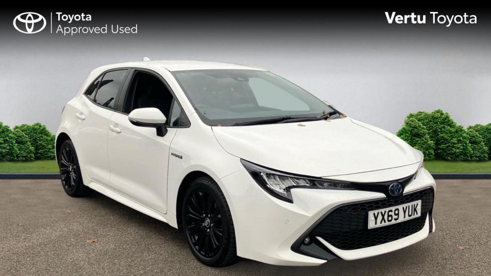 Toyota Corolla 2.0 VVT-i Hybrid Design 5dr CVT Hybrid Hatchback - Image 1
