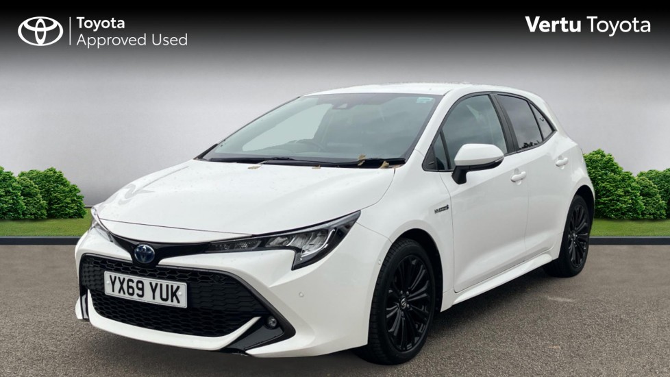 Toyota Corolla 2.0 VVT-i Hybrid Design 5dr CVT Hybrid Hatchback - Image 3