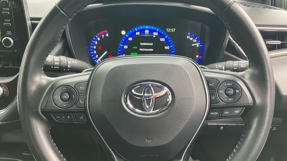 Toyota Corolla 2.0 VVT-i Hybrid Design 5dr CVT Hybrid Hatchback - Image 10
