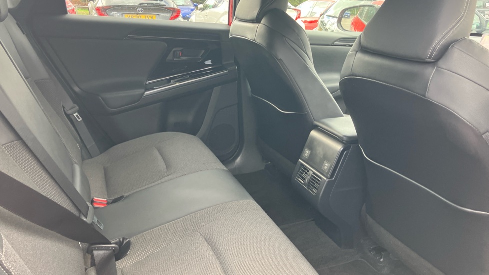 Toyota bZ4X 150kW Motion 71.4kWh 5dr Auto [11kW] Electric Hatchback - Image 8