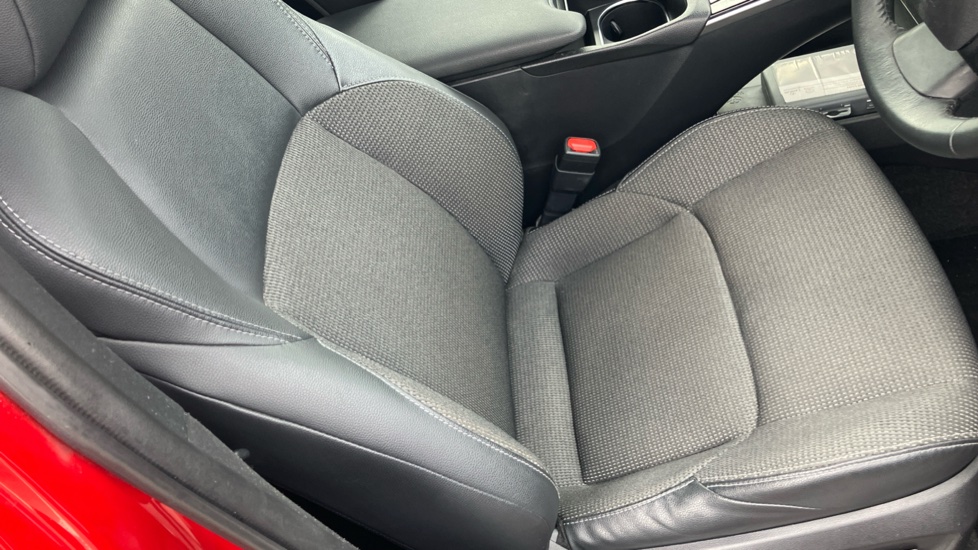 Toyota bZ4X 150kW Motion 71.4kWh 5dr Auto [11kW] Electric Hatchback - Image 17