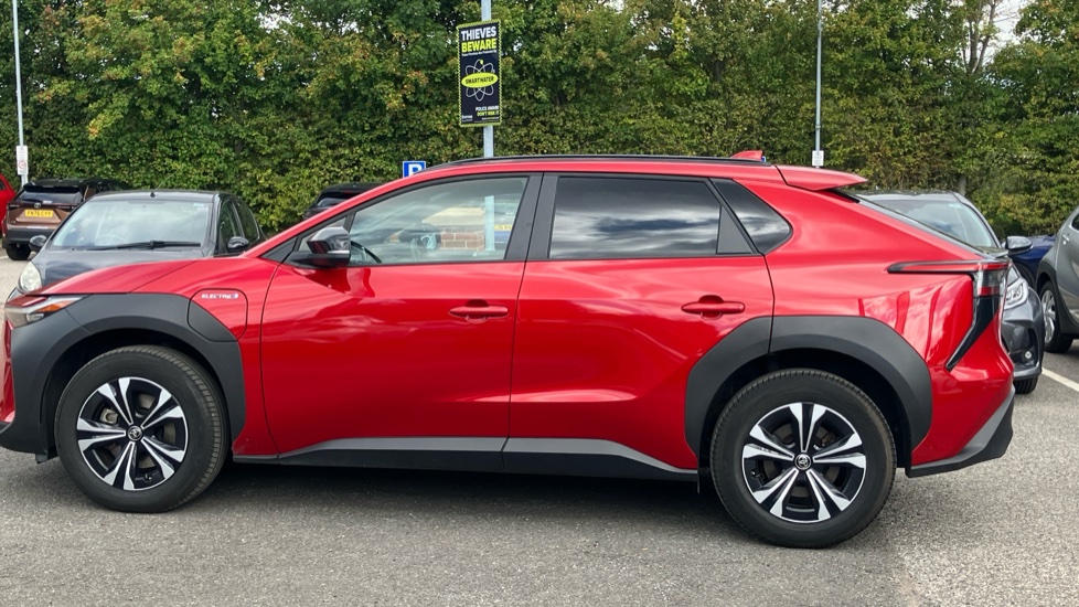 Toyota bZ4X 150kW Motion 71.4kWh 5dr Auto [11kW] Electric Hatchback - Image 24