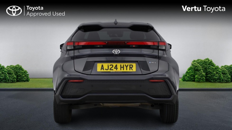 Toyota C-HR 1.8 Hybrid Design 5dr CVT Hybrid Hatchback - Image 26