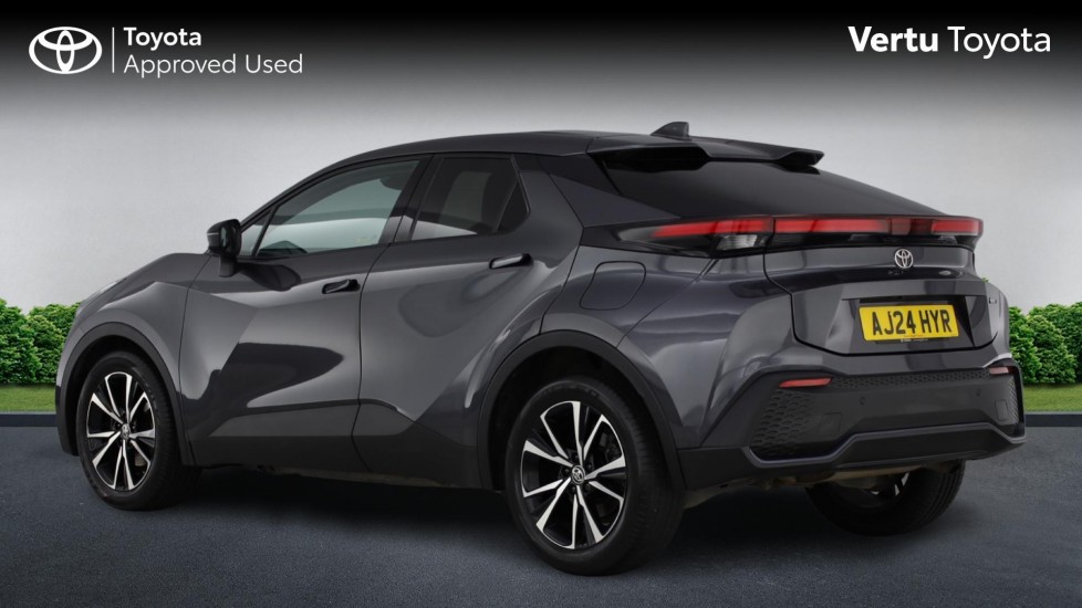 Toyota C-HR 1.8 Hybrid Design 5dr CVT Hybrid Hatchback - Image 4