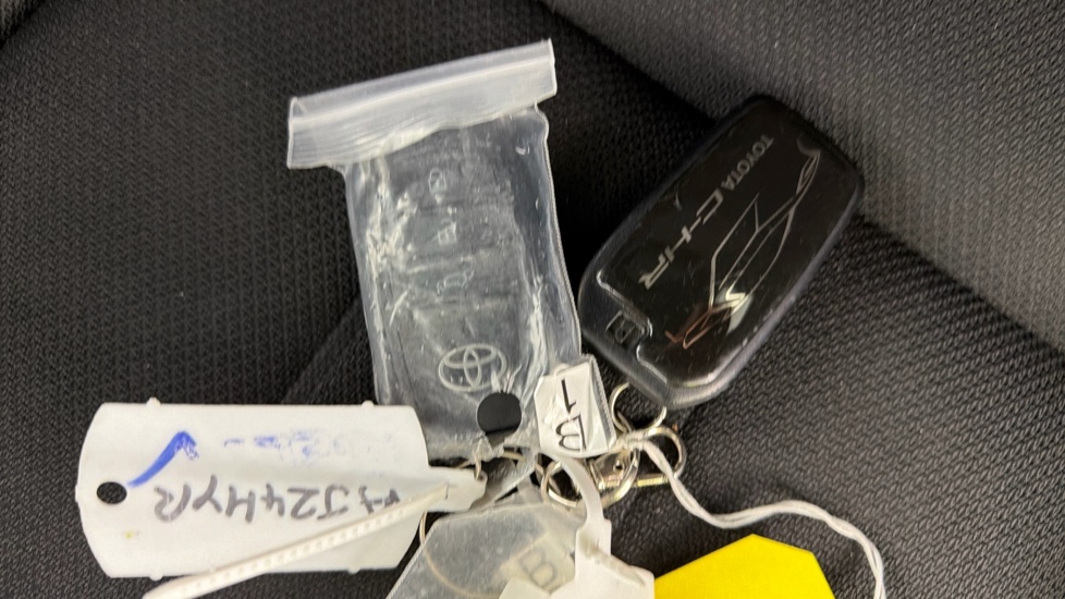 Toyota C-HR 1.8 Hybrid Design 5dr CVT Hybrid Hatchback - Image 28