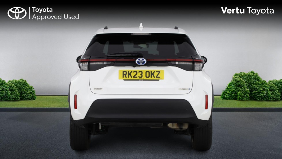 Toyota Yaris Cross 1.5 Hybrid Design 5dr CVT Hybrid Estate - Image 26