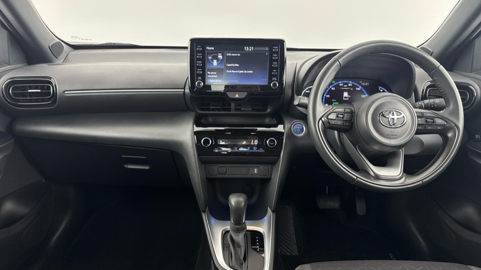 Toyota Yaris Cross 1.5 Hybrid Design 5dr CVT Hybrid Estate - Image 6