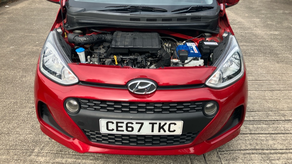 Hyundai i10 1.2 SE 5dr Petrol Hatchback - Image 8