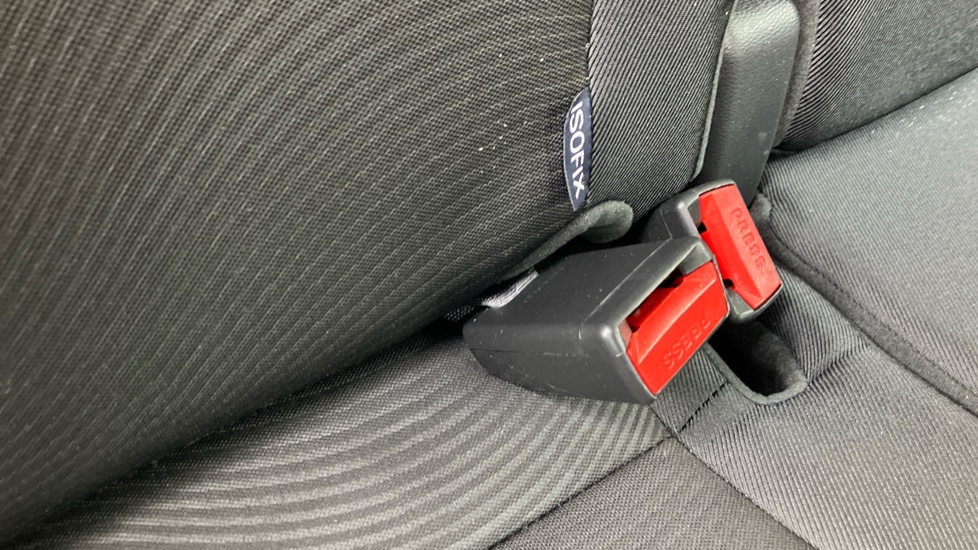 Hyundai i10 1.2 SE 5dr Petrol Hatchback - Image 17